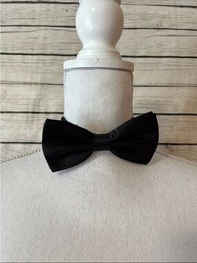 Classic Black Satin Bow Tie